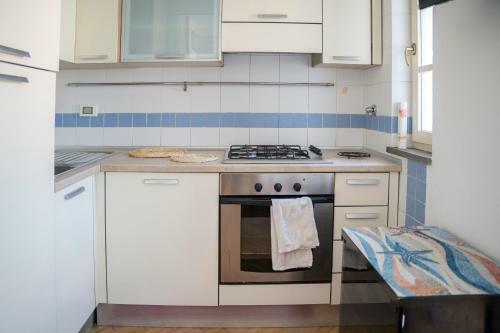 Apartamento 048 - Casarza Loft 5 Minuti Da Mare E Spiaggia Con 5 Posti Letto