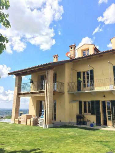 Villa In The Langhe With Park, Pool Spa