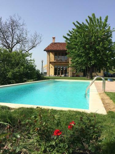 Villa In The Langhe With Park, Pool Spa