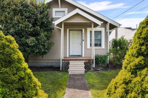 Central Beaverton Bungalow