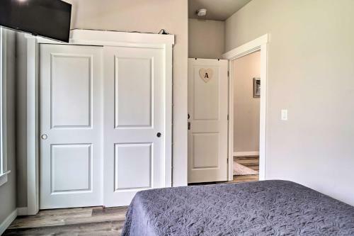 Modern Medford Escape About 3 Mi To Downtown!