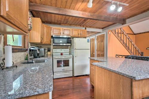Pet-friendly Albrightsville Cabin With Grill!