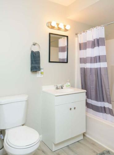 Spring Poconos Getaway! 2bd Cabin