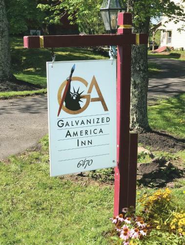 Bed & Breakfast Galvanized America Inn & Art Gallery