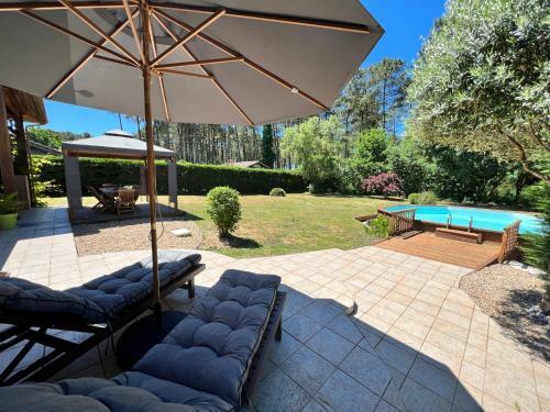 Charming Villa, Tranquillity By The Forest