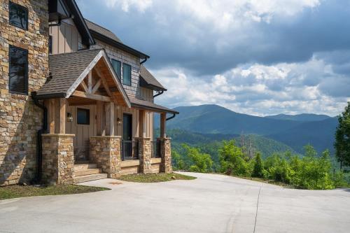 Smoky Mountain High Home