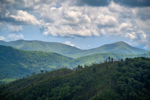 Smoky Mountain High Home