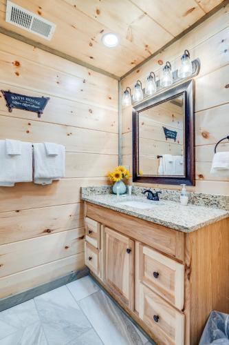 The Orange Cottage Cabin