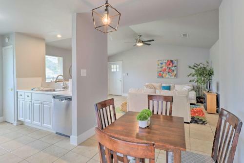 Cozy Austin Townhome, About 15 Mi To Downtown!