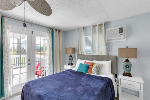Endless Summer In Sunny Beach Home