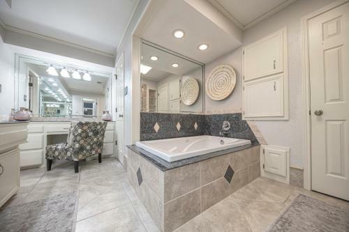 Right At Home-midland Oasis
