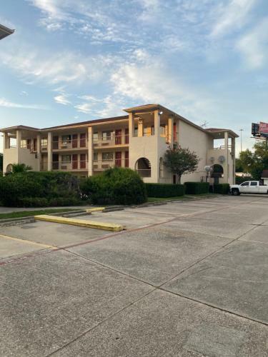 Hotel Springwood Village Inn