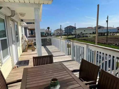 Luna's Sea - Oceanview - Sleeps 8