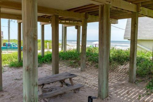 See The Sea - Beachfront