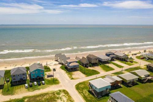 See The Sea - Beachfront