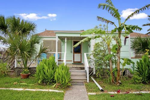 Avec508-sea Glass Cottage Home