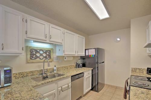 Sunny San Antonio Home With Backyard And Patio!