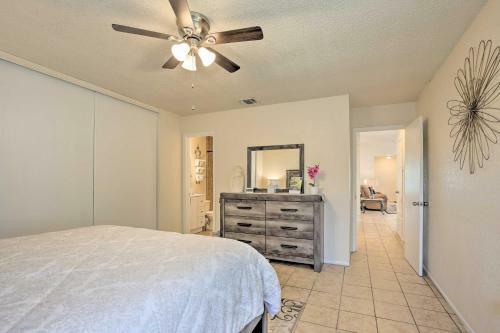 Sunny San Antonio Home With Backyard And Patio!
