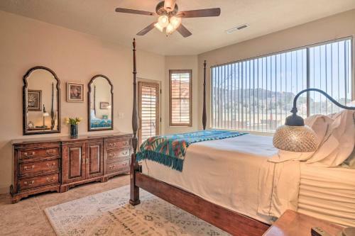 Elegant Kanab Home Mtn Views And Hiking Trail!