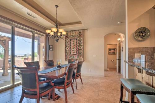 Elegant Kanab Home Mtn Views And Hiking Trail!