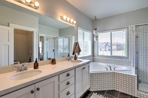 Chic Vineyard Getaway With Yard About 8 Mi To Byu