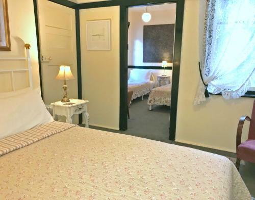 Hostal The Chalet Guesthouse And Studio