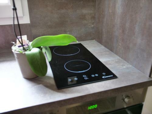 Hostal Room In Studio - Studio Reves Ensables