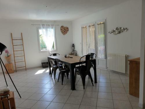 Belle Villa � 10 Min � Pied Du Centre de Monteux