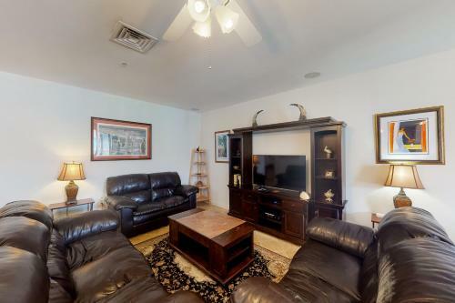 The Sanctuary - Penthouse Paradise 402a