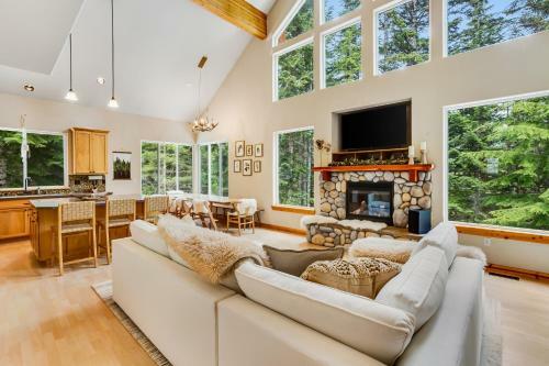 Cascade Lodge