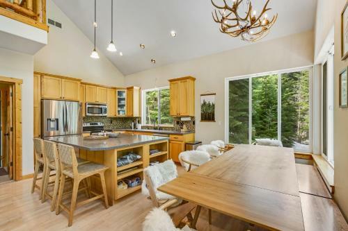 Cascade Lodge