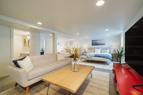 Best In Wenatchee. Designer Home Built For Vacation.