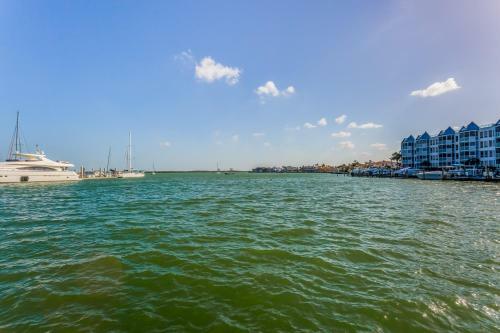 Anglers Cove C-404