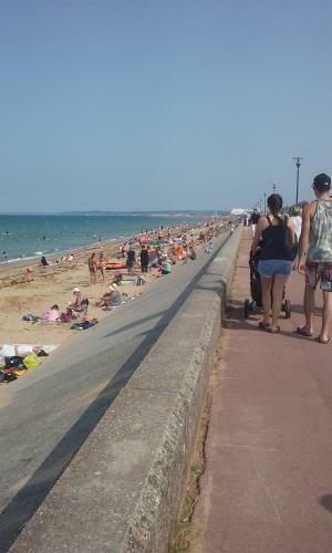 Un Coin Paisible En Front De Mer