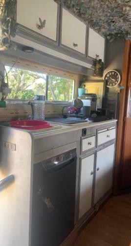 Agroturismo Camping Car Fixe Dans La Campagne