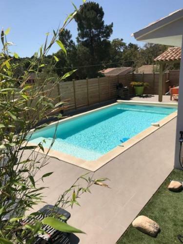 Villa 300m de La Plage de Pinarello Avec Piscine Privee