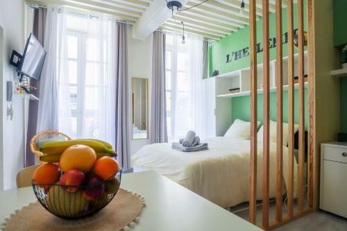 Apartamento L'h�llenid : Studio Confort Riom Centre