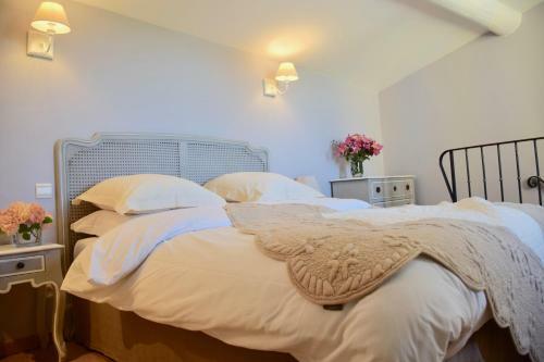 Villa Superb Property With Views
