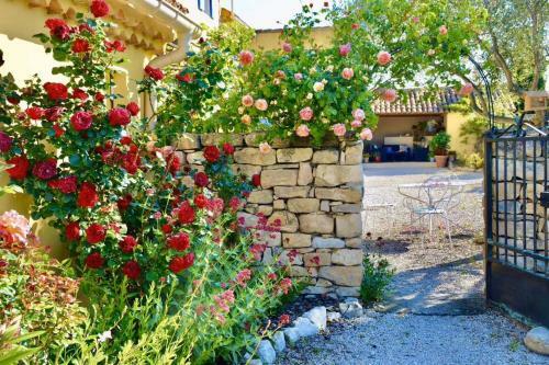 Villa Superb Property With Views