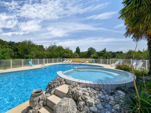Charming Holiday Home In Saint-savinien With Private Pool