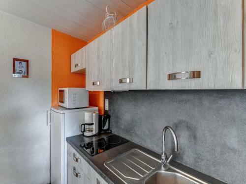 Quaint Holiday Home In Saint-savinien With Private Terrace