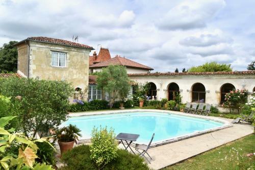 Maison Priv�e Avec Piscine-saint Sever