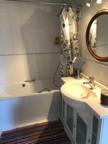 Bed & Breakfast Chambres D'h�tes Des Capucins