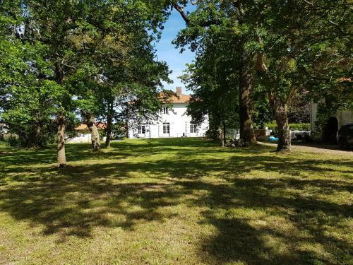 Bed & Breakfast L'airial De Larroque