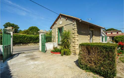 Awesome Home In Tarascon With 1 Bedrooms