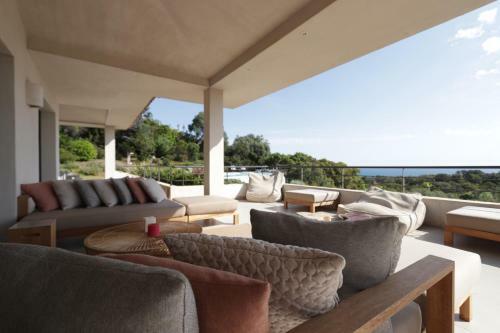 Villa Hauts de La Testa Avec Piscine, Vue Mer