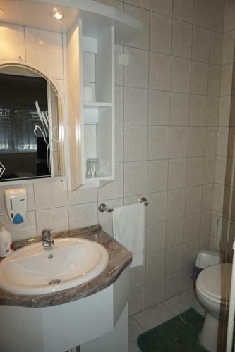 Hostal Hotel Ajka