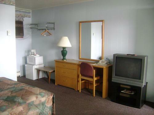 Motel Maple Leaf Inn