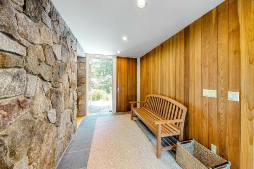The Lodge At Seapoint Beach