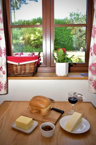 Shropshire Cottage, 2 Bedrooms, Sleeps 3